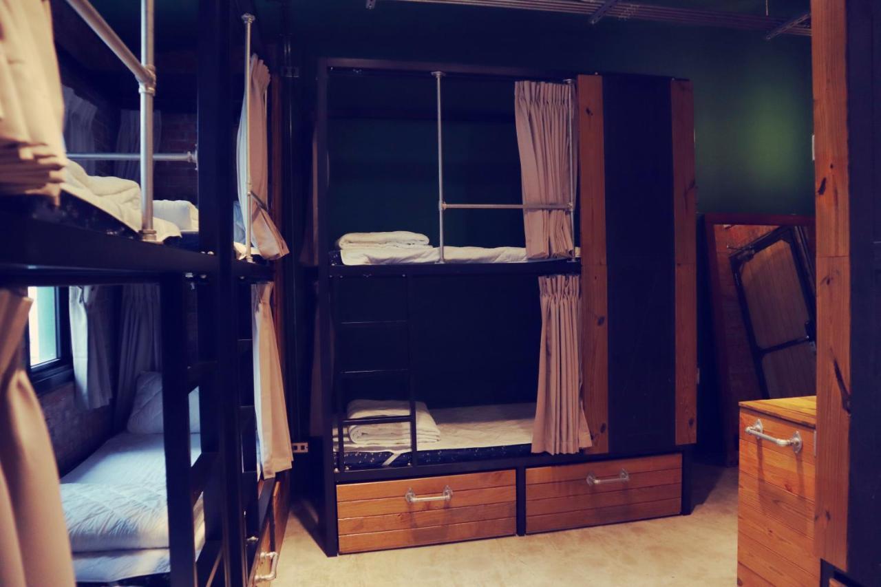 Travel Charger Hostel Хуалиен Сити Екстериор снимка