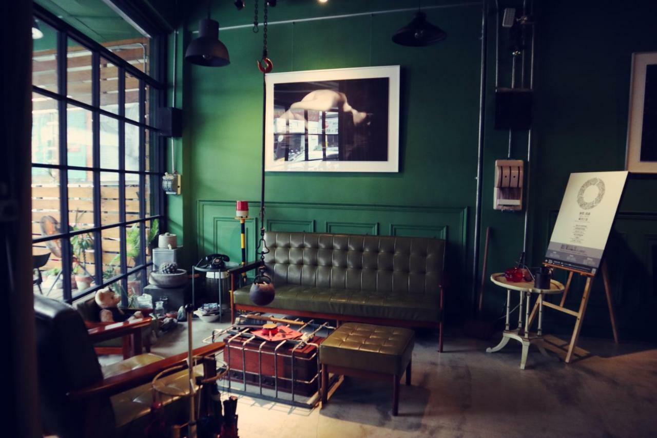 Travel Charger Hostel Хуалиен Сити Екстериор снимка
