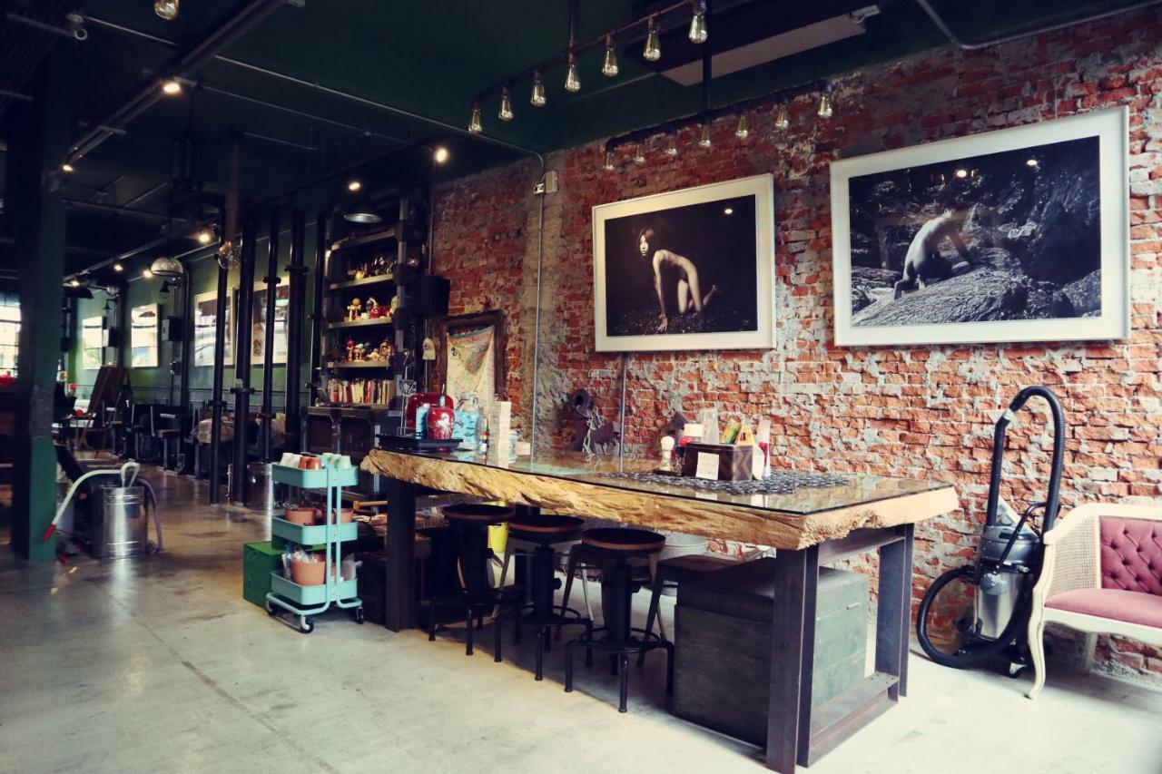 Travel Charger Hostel Хуалиен Сити Екстериор снимка
