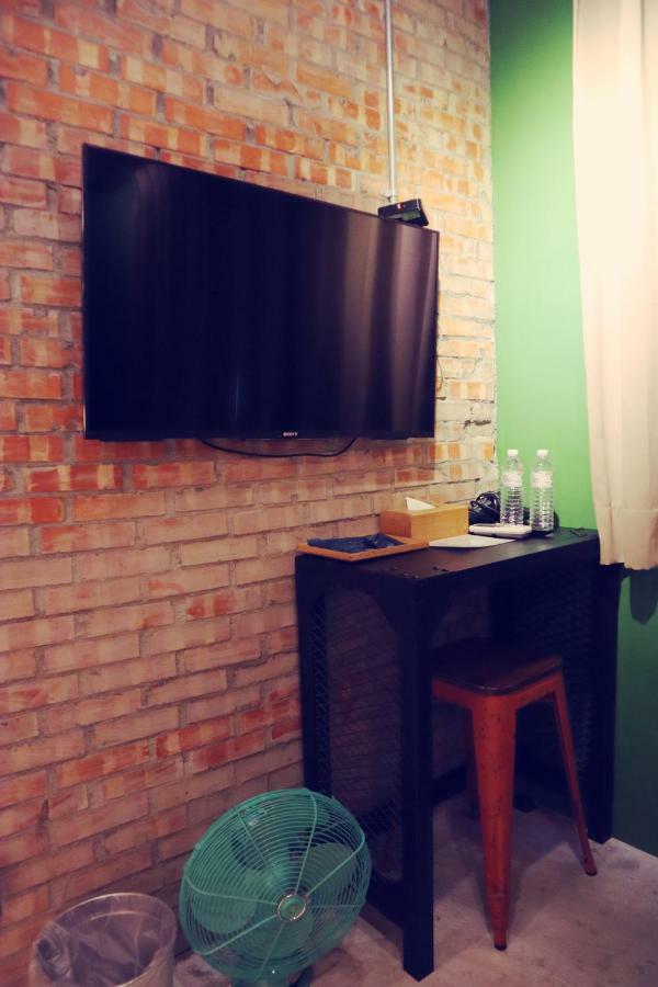 Travel Charger Hostel Хуалиен Сити Екстериор снимка
